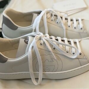 Gucci ACE Sneakers Cream and Gray Men’s size 5 or Women’s size 7